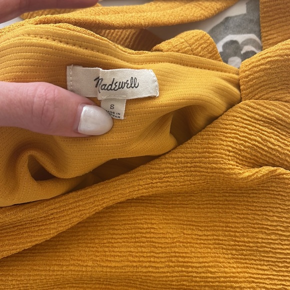 Madewell Texture Thread Ruffle Top - Picture 7 of 7